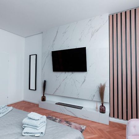 וינה Petit Luxe Apartment מראה חיצוני תמונה