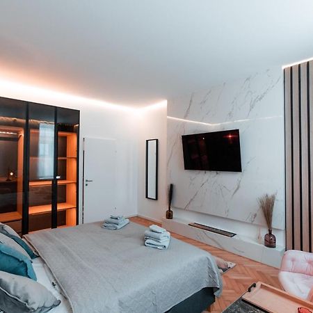 וינה Petit Luxe Apartment מראה חיצוני תמונה